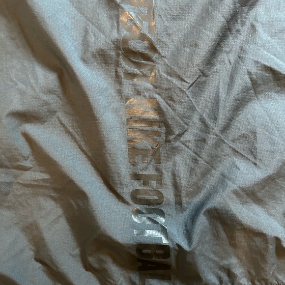 Nike Futbol Club (FC) Short Sleeve Warm Up Windbreaker - Picture 9 of 11